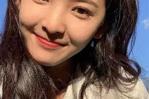 清纯女主播人设塌房酒后直播狂亲男嘉宾第二天哭着表示很后悔