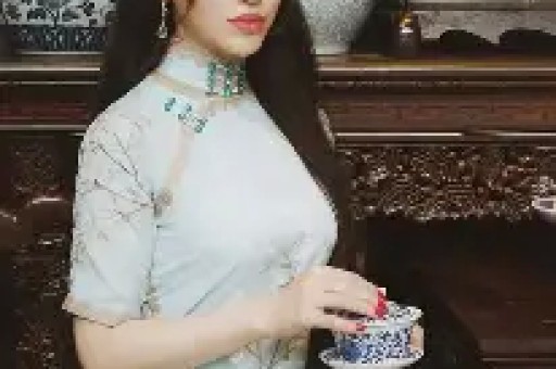 檀健次人设崩塌向女网红示弱频送红包风波后复出现场彻底失控