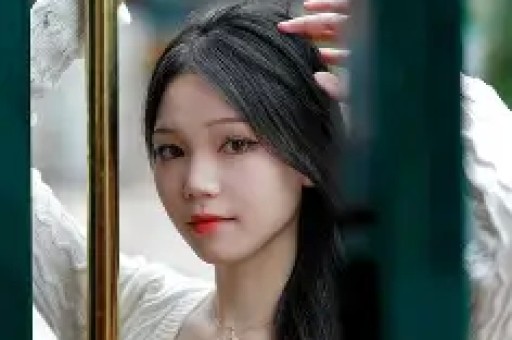 38岁张雨绮近况曝光！经历2段失败婚姻如今直播情绪失控引热议